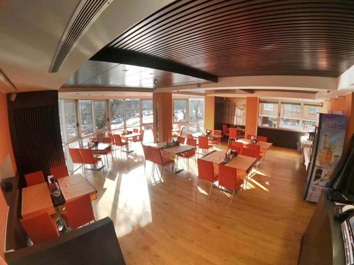 Hotel Richi Зеница Екстериор снимка