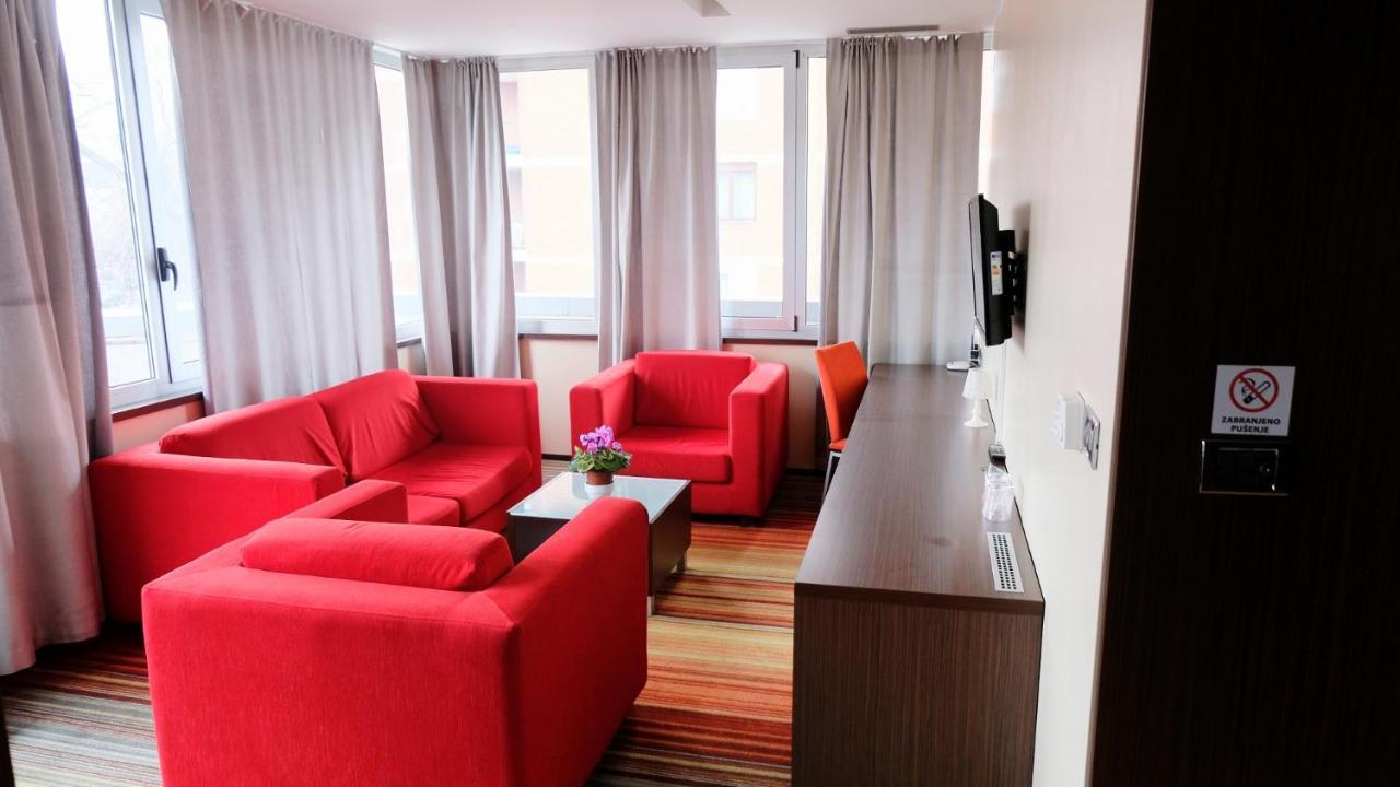 Hotel Richi Зеница Екстериор снимка