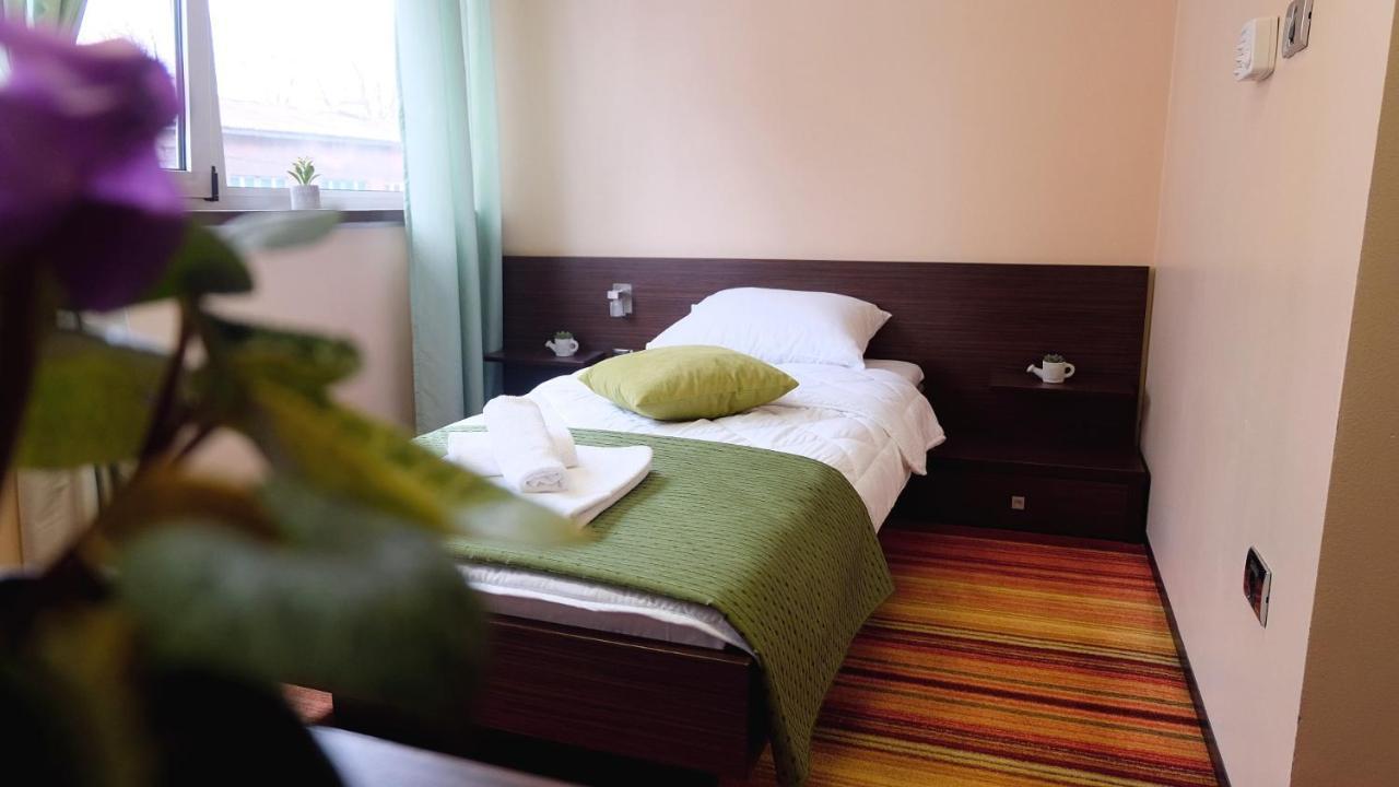 Hotel Richi Зеница Екстериор снимка