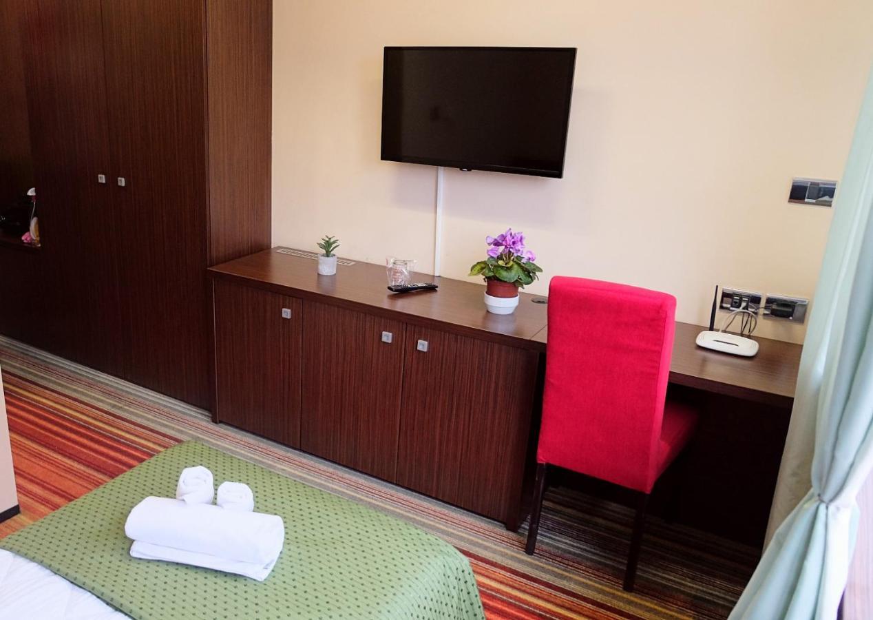 Hotel Richi Зеница Екстериор снимка