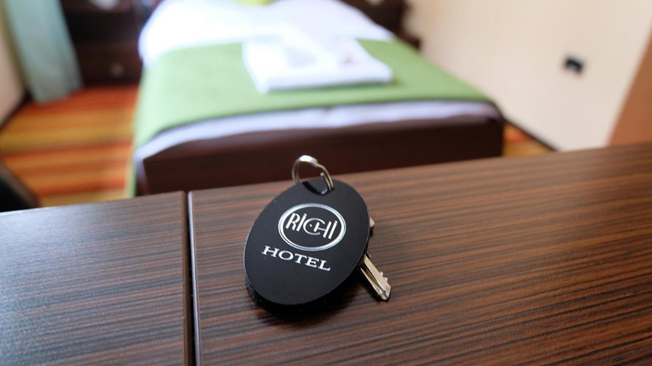 Hotel Richi Зеница Екстериор снимка