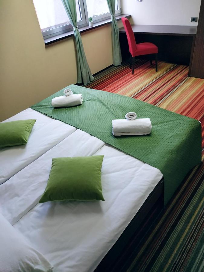 Hotel Richi Зеница Екстериор снимка