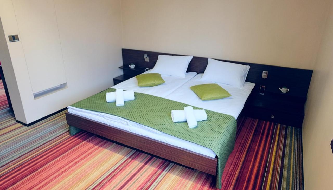 Hotel Richi Зеница Екстериор снимка