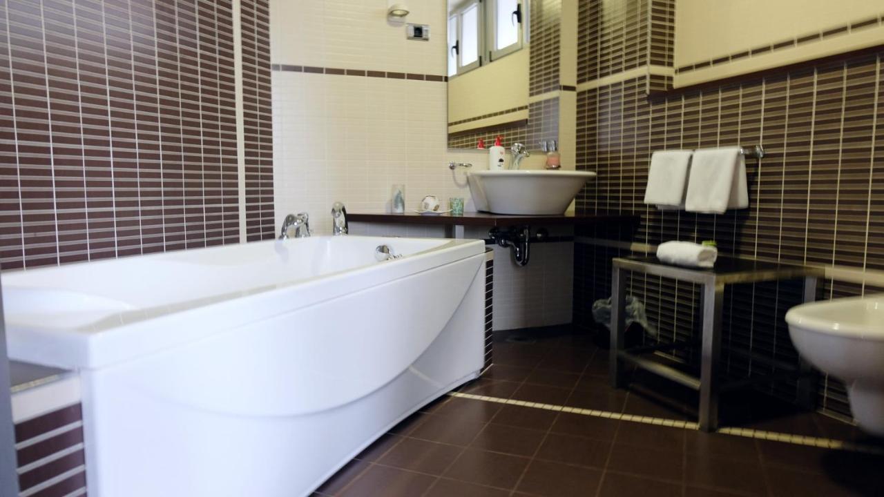 Hotel Richi Зеница Екстериор снимка