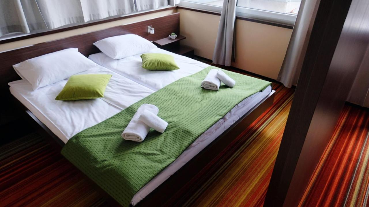 Hotel Richi Зеница Екстериор снимка